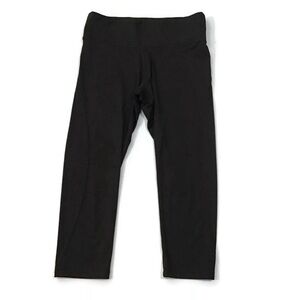Victoria’s Secret PINK Ultimate Black Capri Leggings